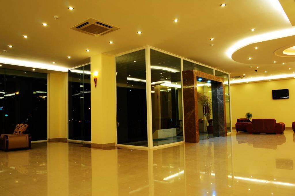 Monaco Hotel Danang Exterior photo
