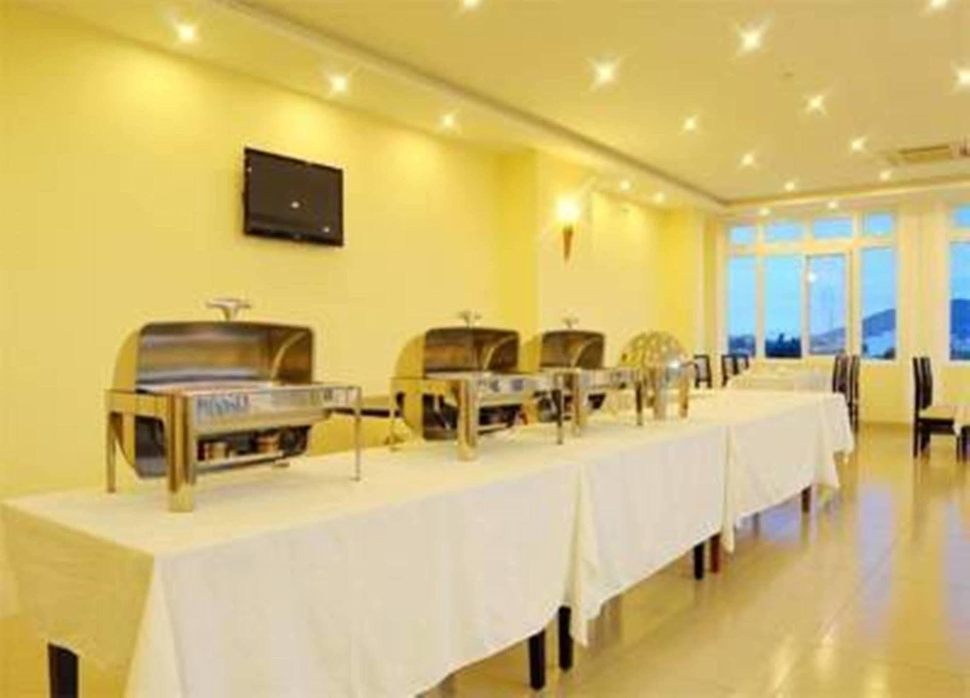 Monaco Hotel Danang Exterior photo