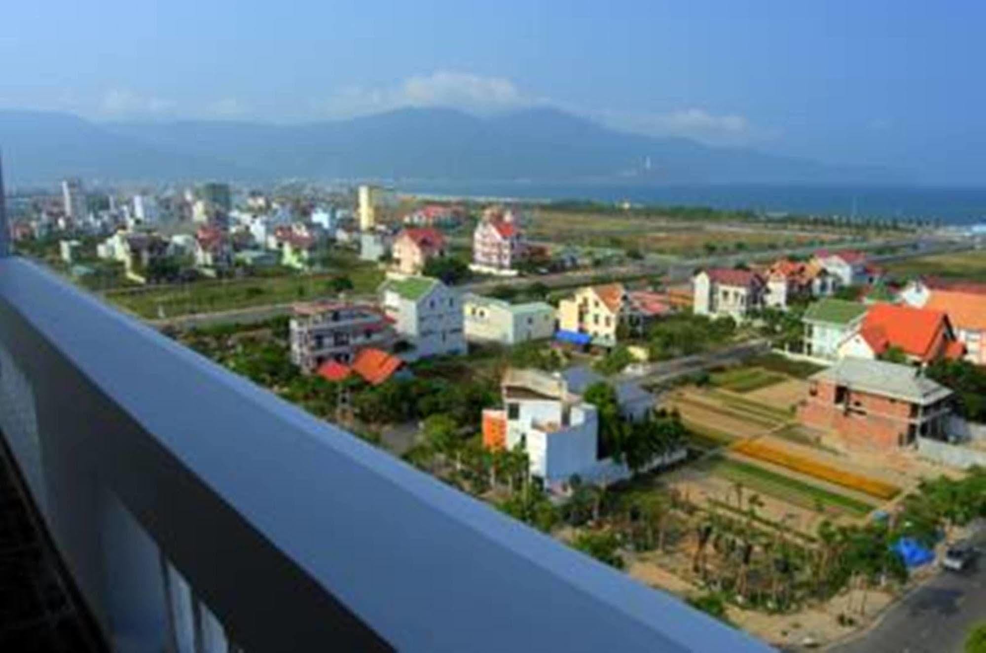 Monaco Hotel Danang Exterior photo